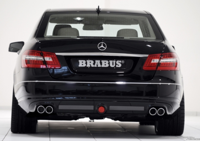 Mercedes E BRABUS AMG юбка заднего бампера