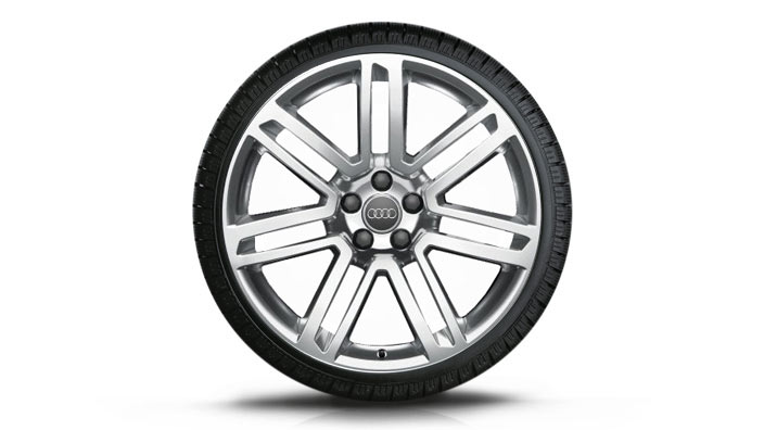 Audi A6 оригинальные зимние алюминиевые литые диски c резиной