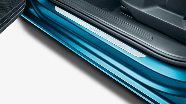 VW Touran оригинальные алюминевые накладки на пороги